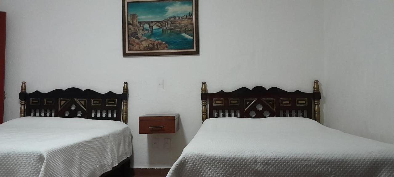 Posada De San Agustin Pátzcuaro Esterno foto